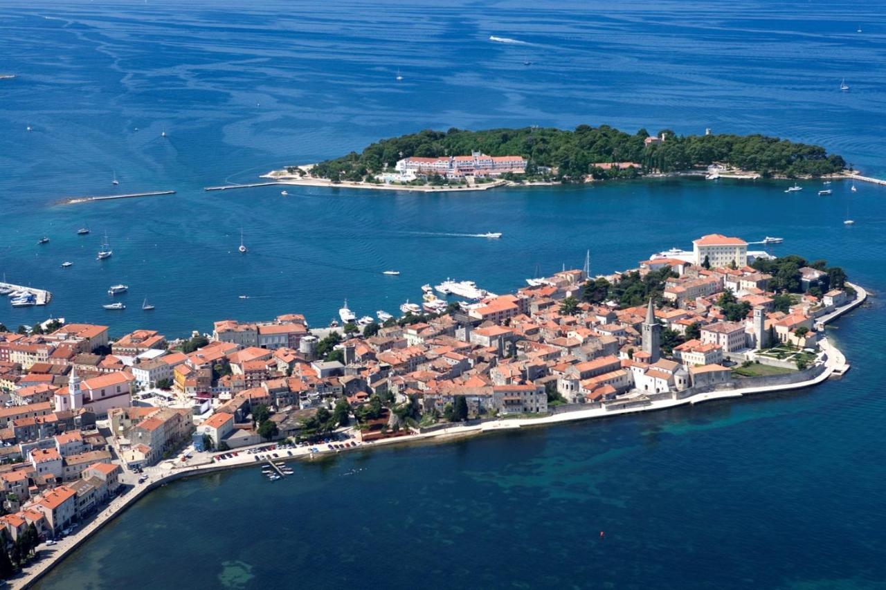 Apartments Kadum Porec Center Near The Beach Exterior photo