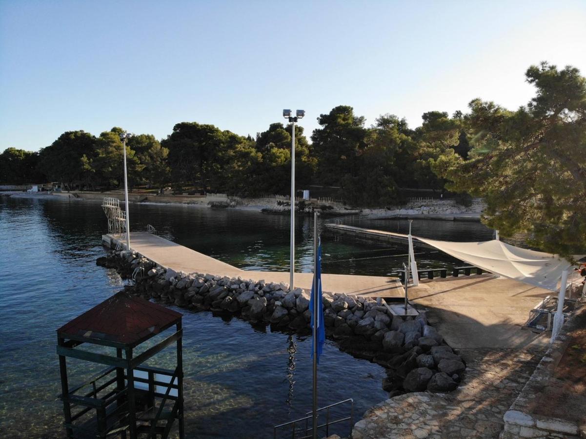 Apartments Kadum Porec Center Near The Beach Exterior photo