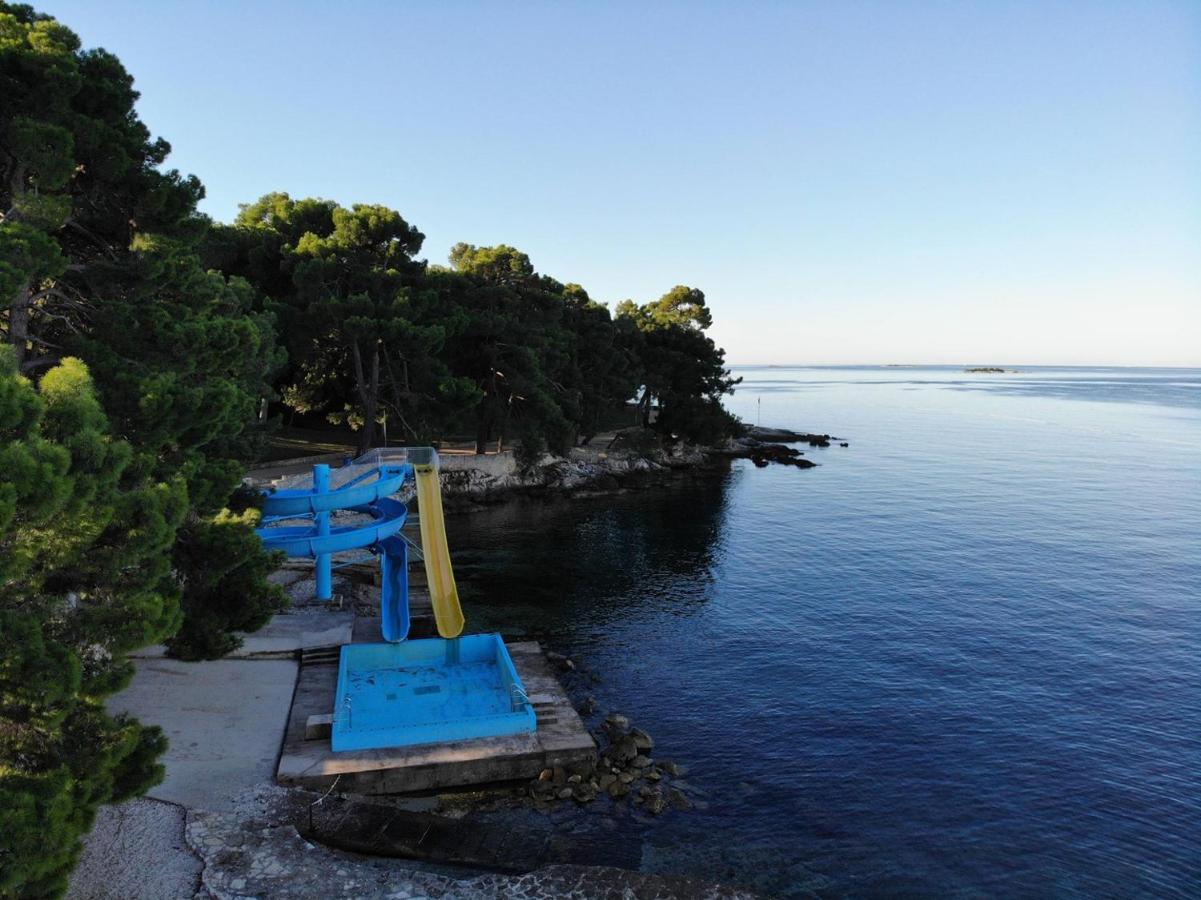 Apartments Kadum Porec Center Near The Beach Exterior photo