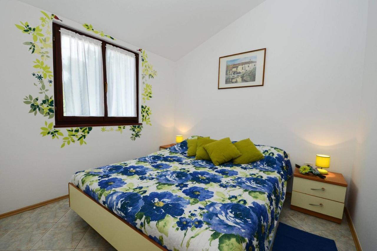 Apartments Kadum Porec Center Near The Beach Exterior photo