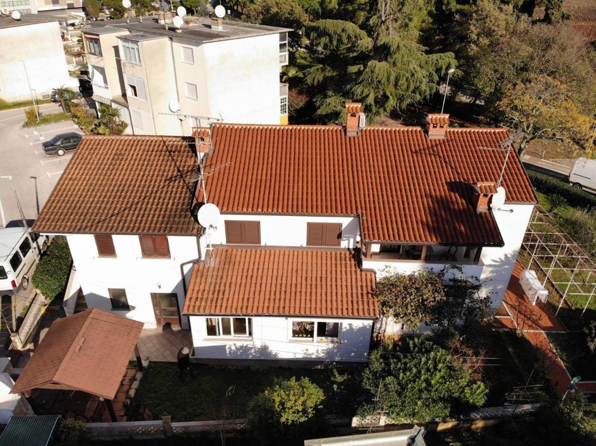 Apartments Kadum Porec Center Near The Beach Exterior photo