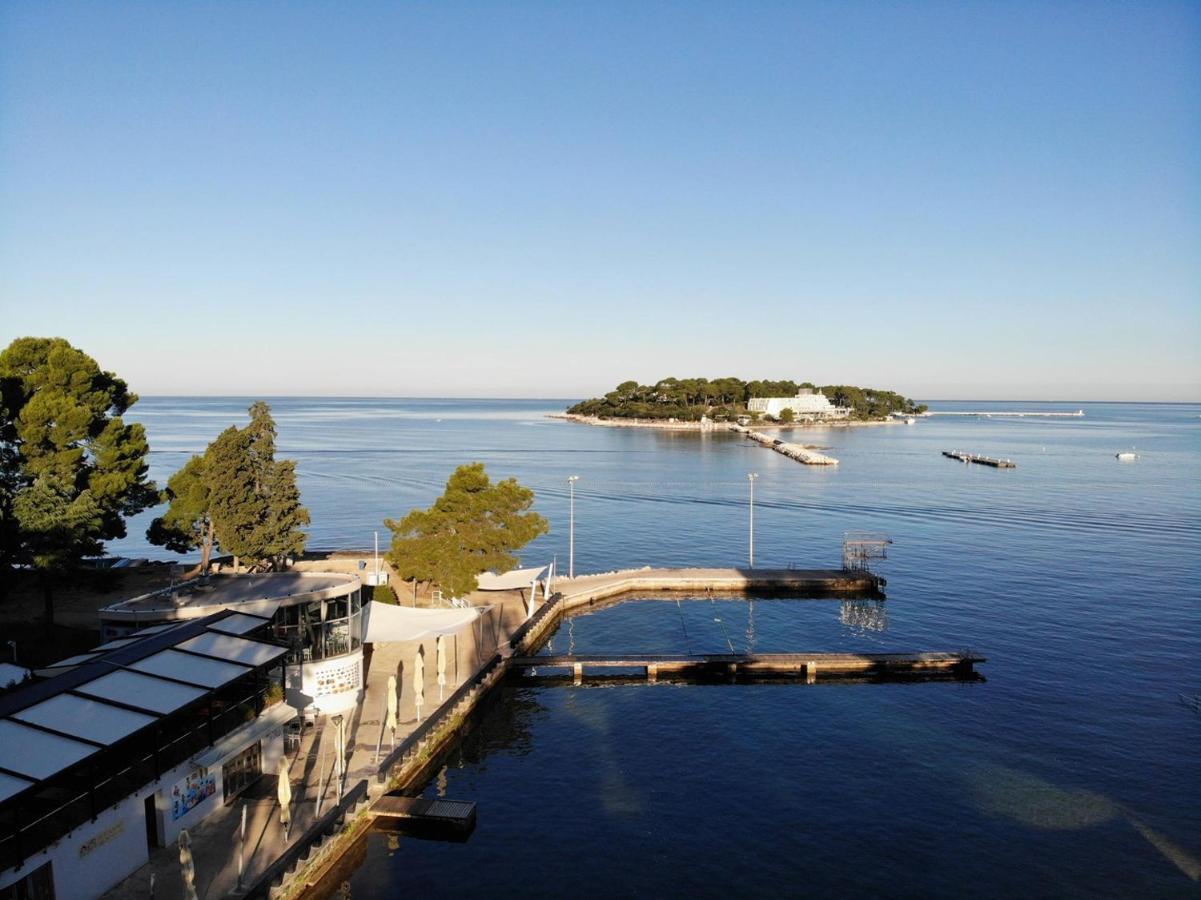 Apartments Kadum Porec Center Near The Beach Exterior photo